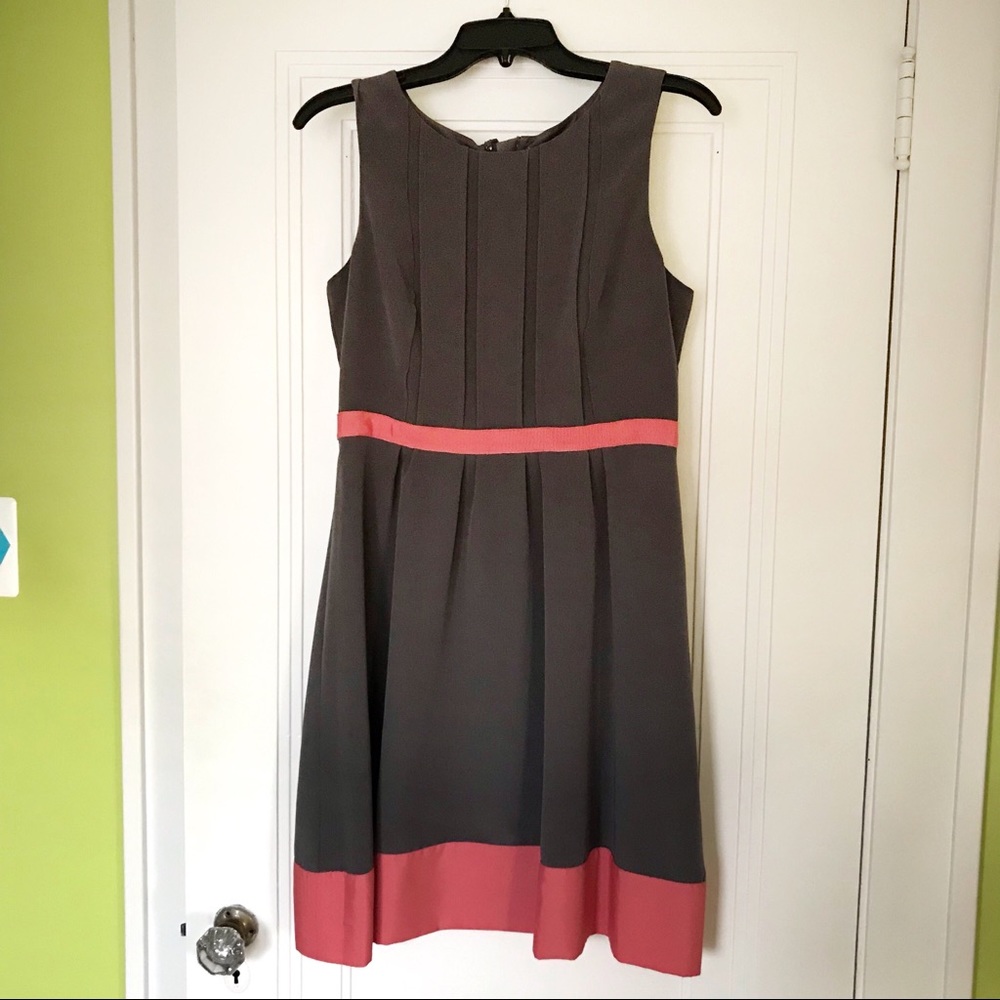 Jessica Simpson Gray & Pink Dress
